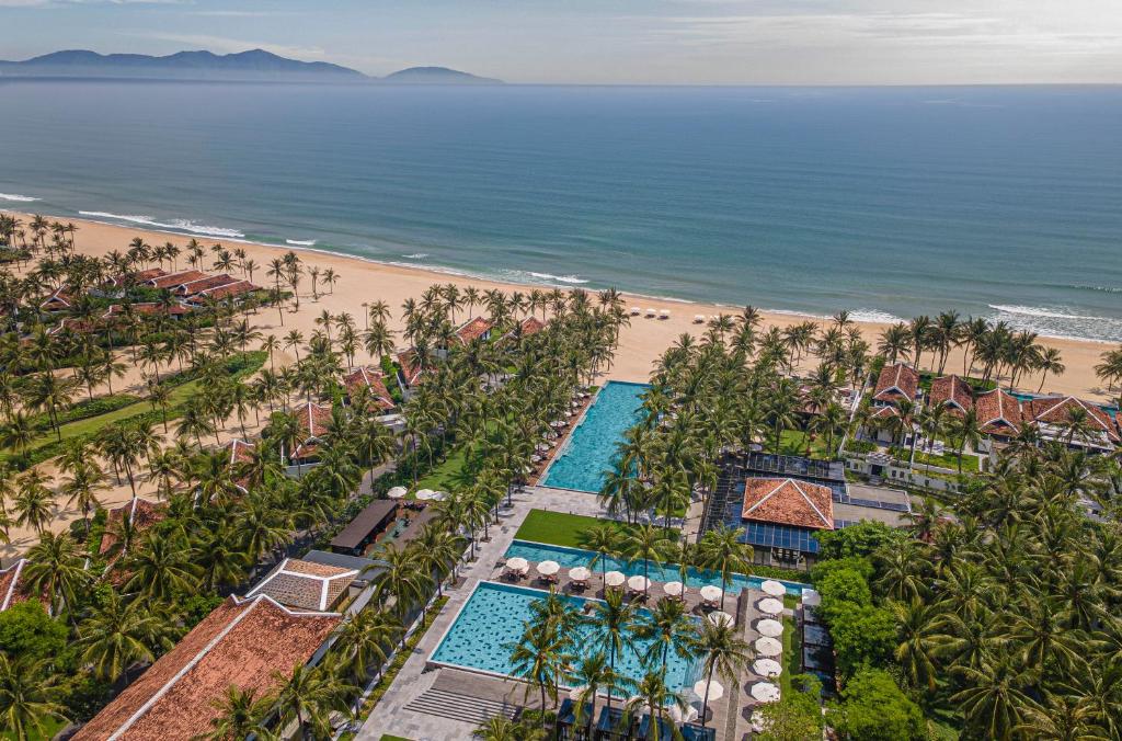 Four%20Seasons%20Resort%20The%20Nam%20Hai1.jpg