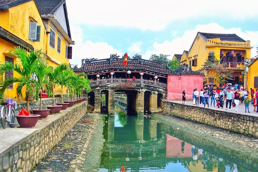 المدينة القديمة في هوي أن   ‪ Hoi An Ancient Town