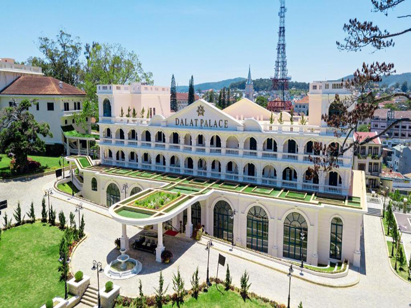 فندق دالات بالاس هيرتيدج Dalat Palace Heritage Hotel