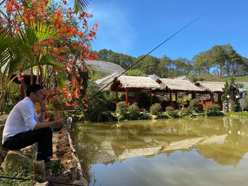 بحيرة الوحش في دالات Monster Lake Da Lat‬‬