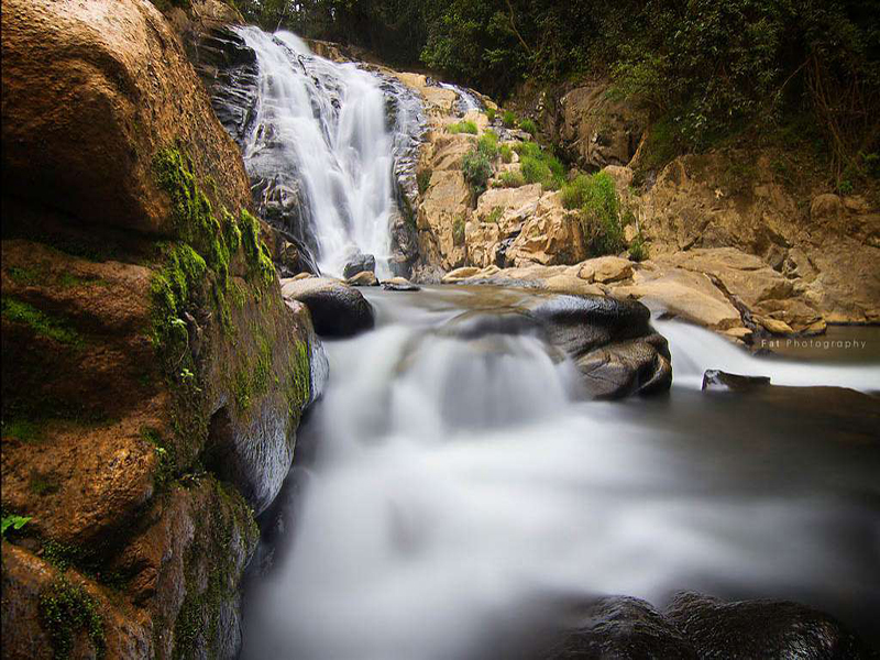 شلال هانج كوب Hang Cop Waterfall