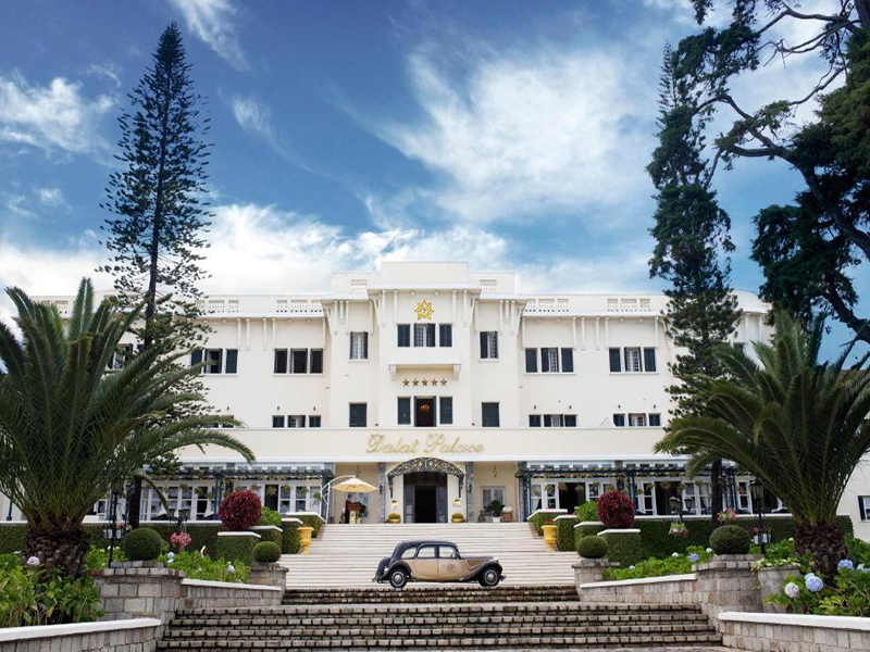 فندق قصر دالات التراثي Dalat Palace Heritage Hotel