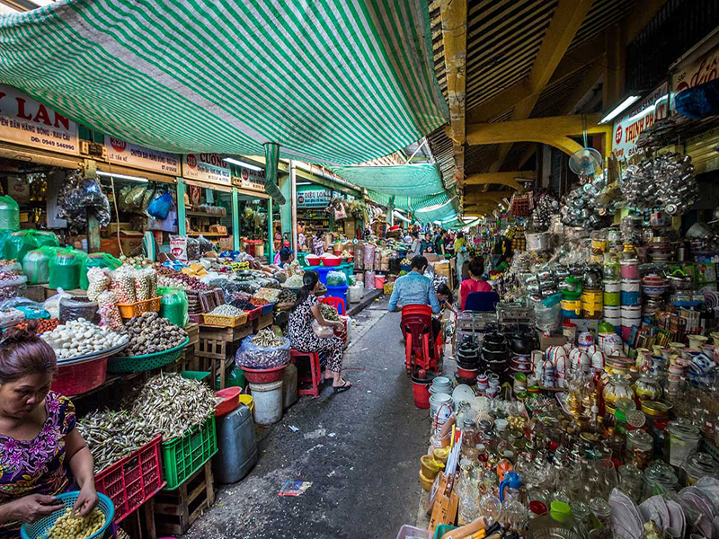 سوق بنه تاي Binh Tay Market