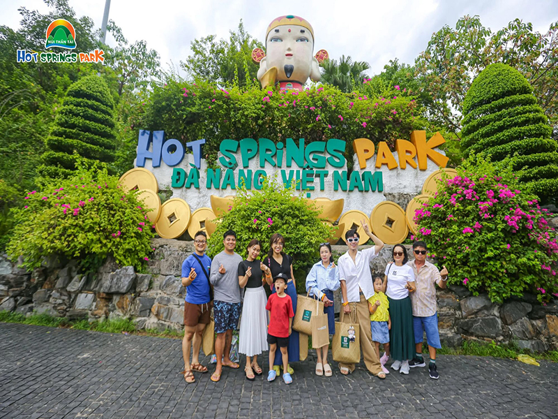 حديقة الينابيع الساخنه Hot Springs Park