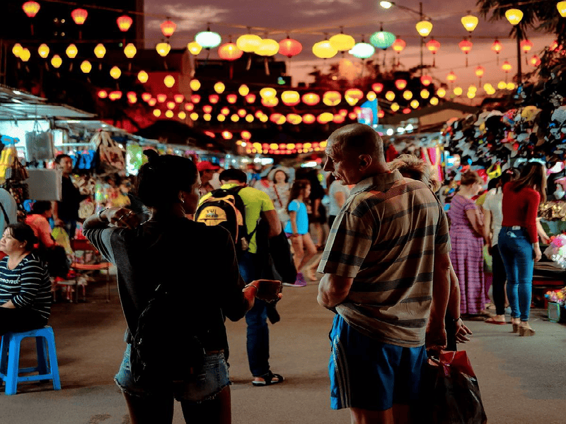 سوق نها ترانج الليلي Nha Trang Night Market