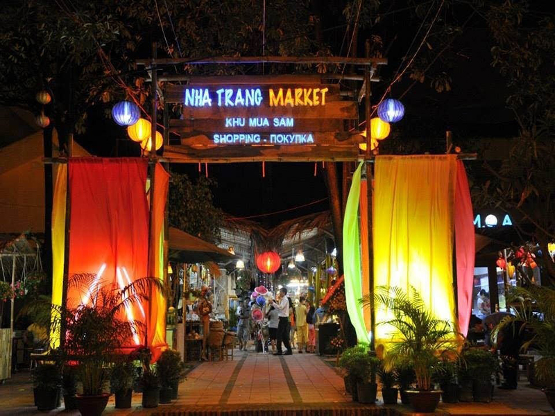 سوق نها ترانج الليلي Nha Trang Night Market