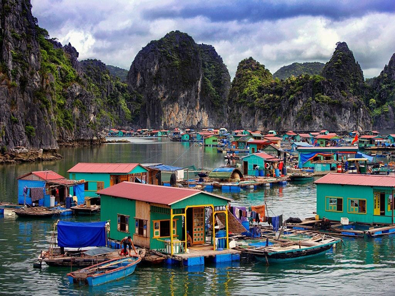 قرية الصيد فيونغ فينغ Vung Vieng Fishing Village